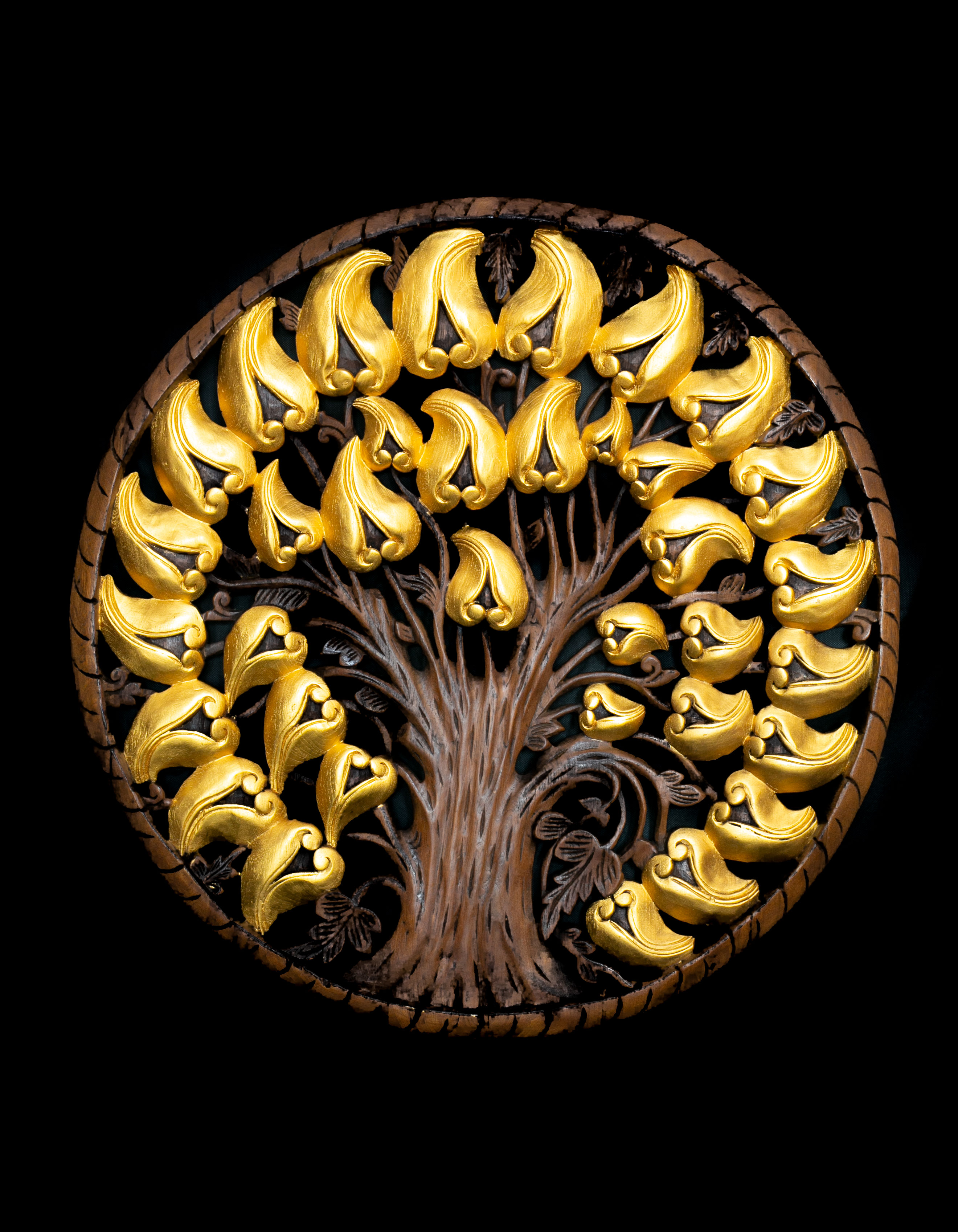 Dřevořezba strom zlatý kulatý NENÍ SKLADEM